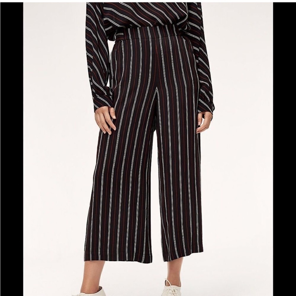 Aritzia Wilfred Faun wide leg crop pant Sz Small